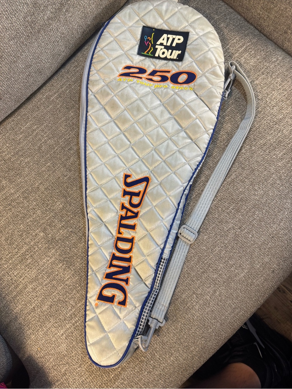 Vintage Spalding ATP Tour Pro Stock 250 tennis racket single cover/bag